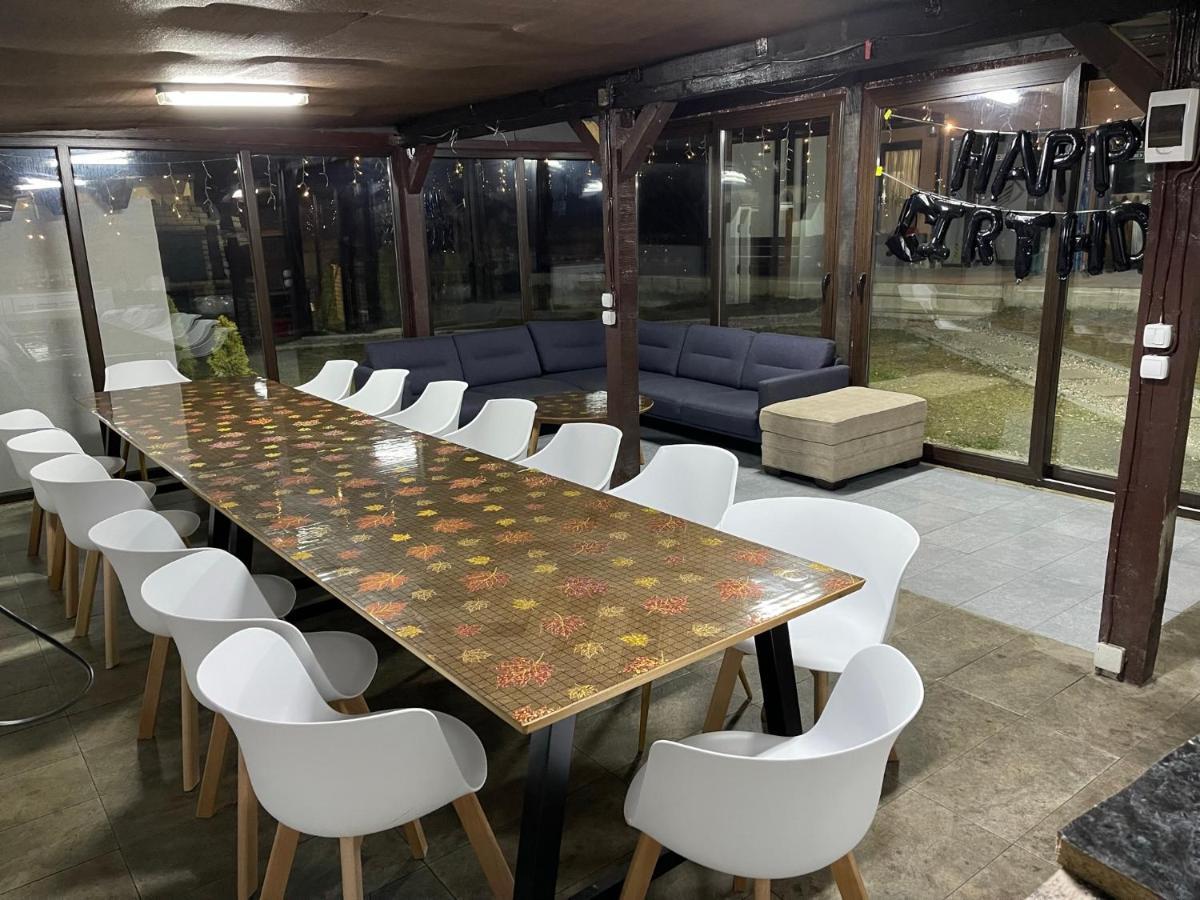 Pensiunea Lui Calin Ocnele Mari Εξωτερικό φωτογραφία